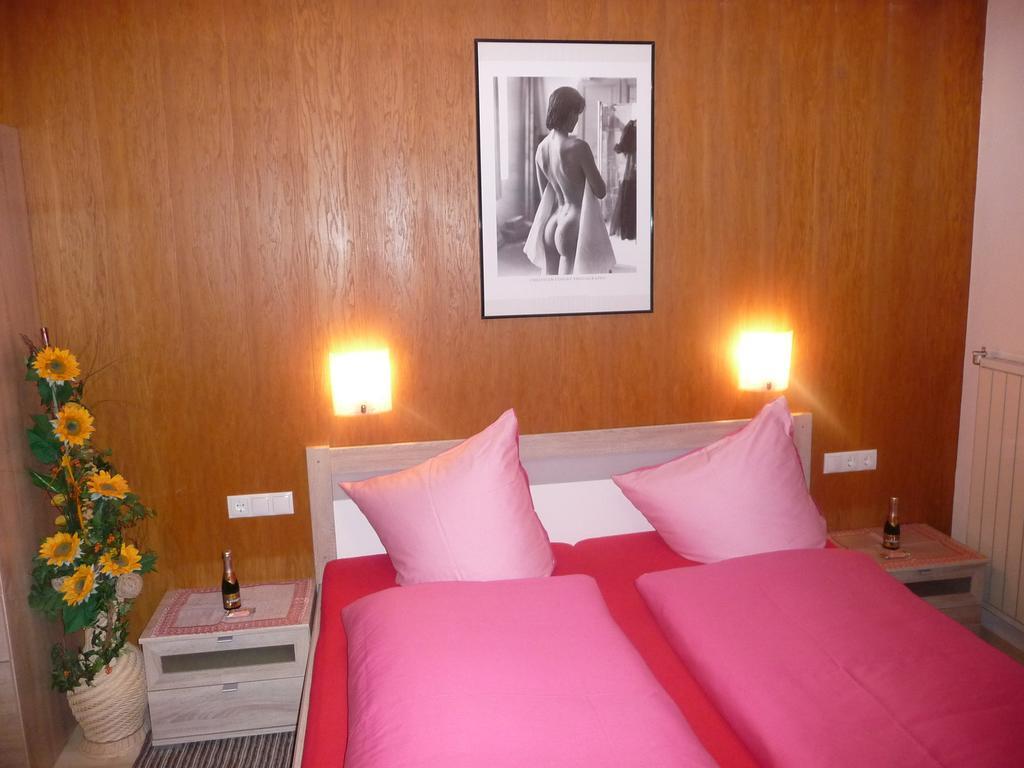 Biancas Ferienwohnung Im Haus Roswitha Tumpen Bagian luar foto